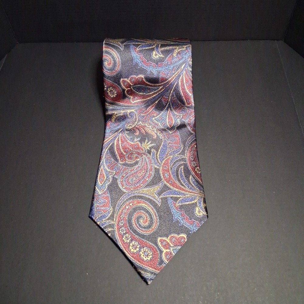 David Taylor Tie Paisley Pattern Metallic Colors Black Burgundy Blue 56" X 4"‎
